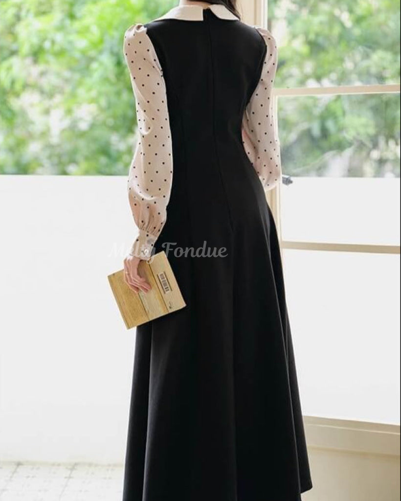 薔薇と白襟のクラシカルドットワンピース