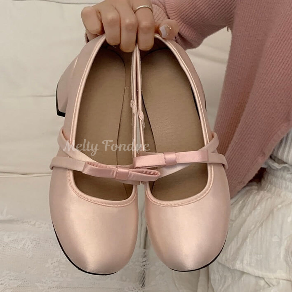 浮き足立つ少女の夢シューズ(全2色)