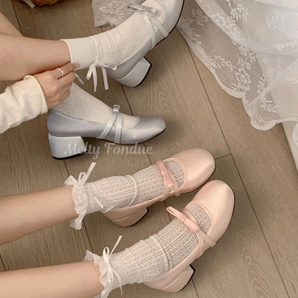 浮き足立つ少女の夢シューズ(全2色)