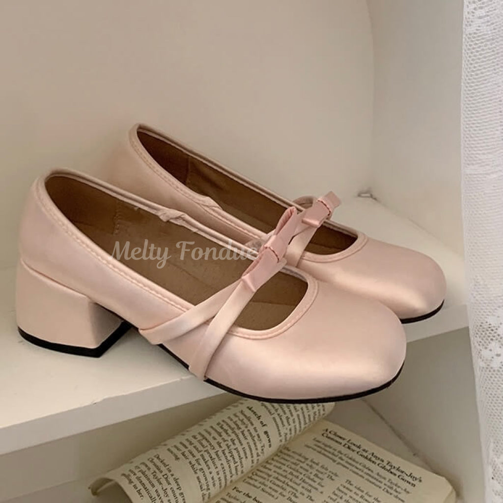 浮き足立つ少女の夢シューズ(全2色)