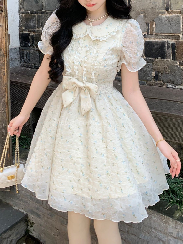 ふんわり雲とお花畑のワンピース
