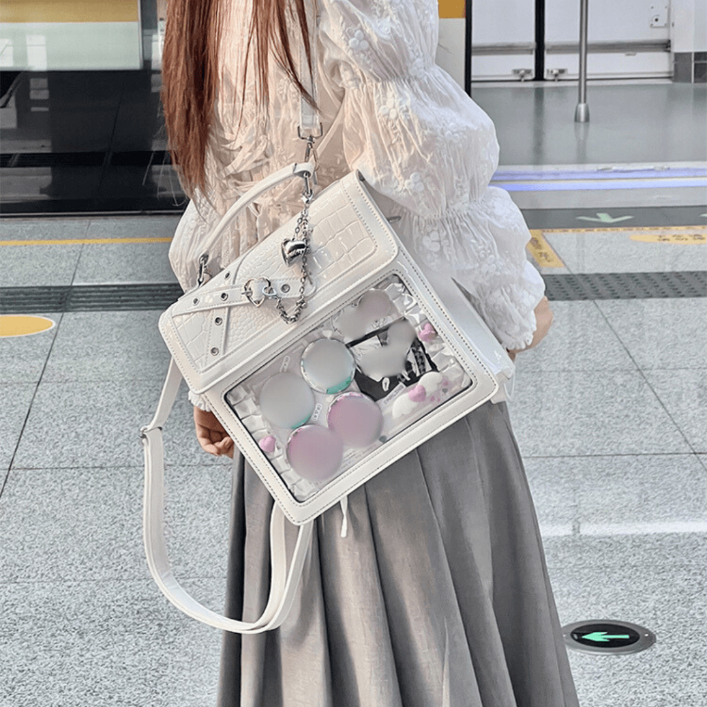 【ハンド/ショルダー/リュック 3way仕様】秘密の想いを閉じ込めた痛バッグ(全2色) ホワイト