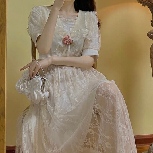 花の心宿るレースワンピース