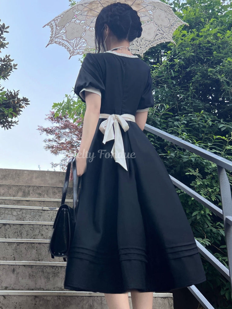 お嬢様の休暇とお出かけワンピース(全2色)