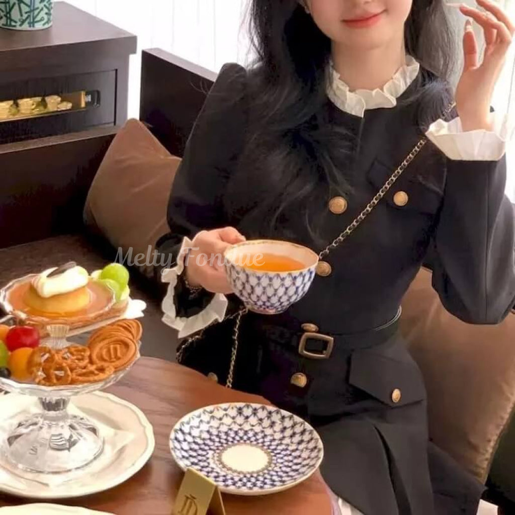 気品溢れるお姫様のワンピース(全2色)