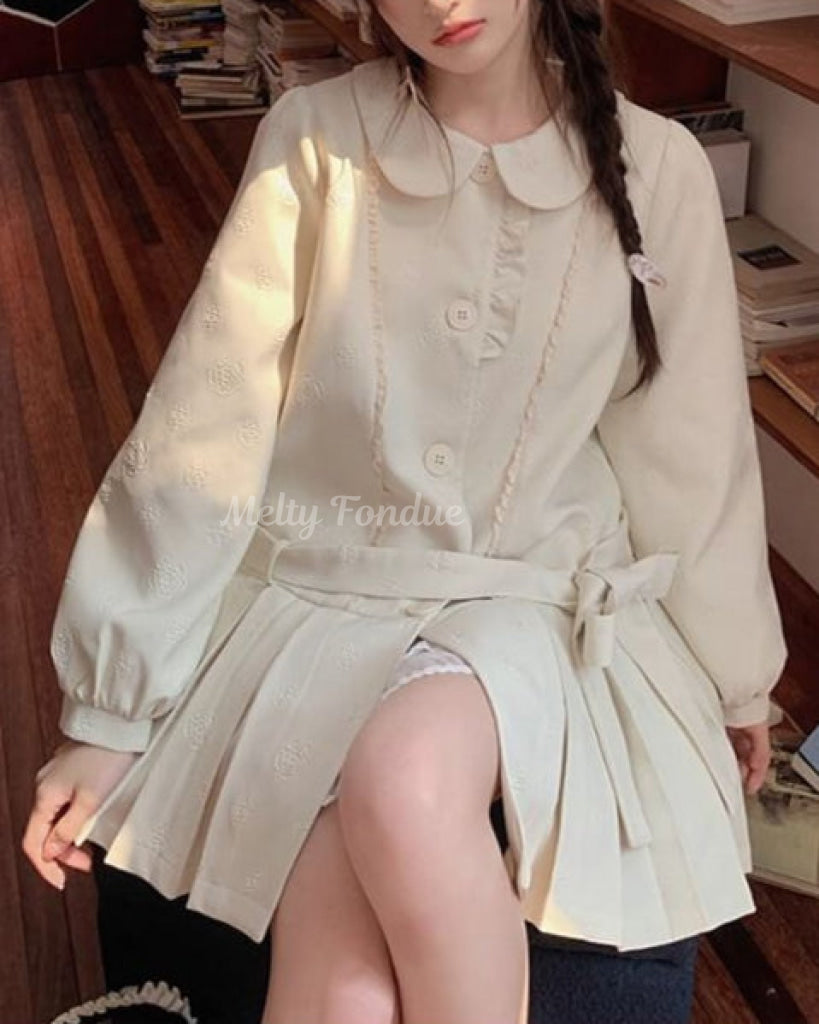 木漏れ日の物語を綴るお花柄コート