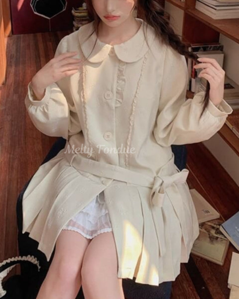 木漏れ日の物語を綴るお花柄コート