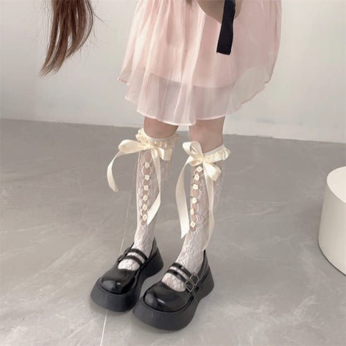 《リボンで仕上げる、ときめきの足もと》お姫様の花園ソックス(全2色)