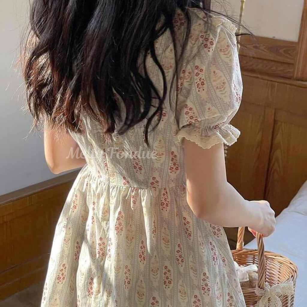 少女のアンティークなお部屋ワンピース