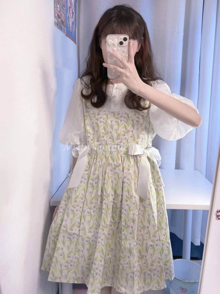 そよ風の声を聞く草木のワンピース