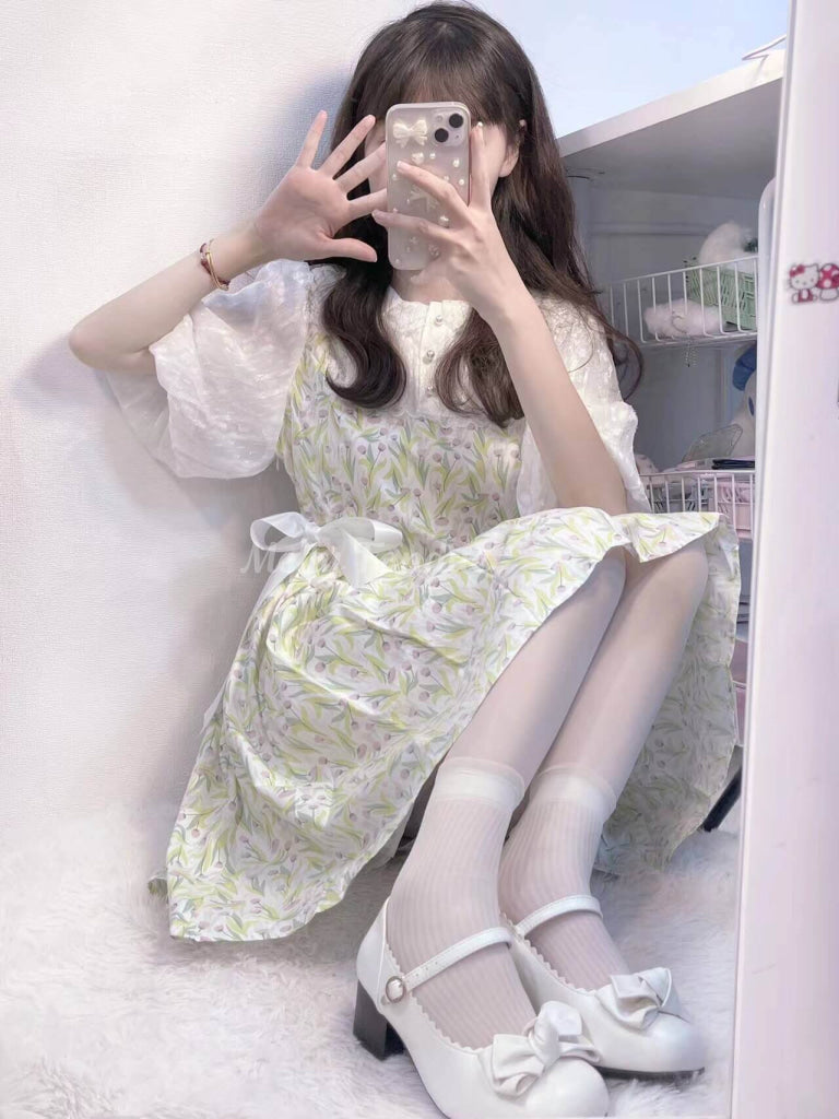 そよ風の声を聞く草木のワンピース