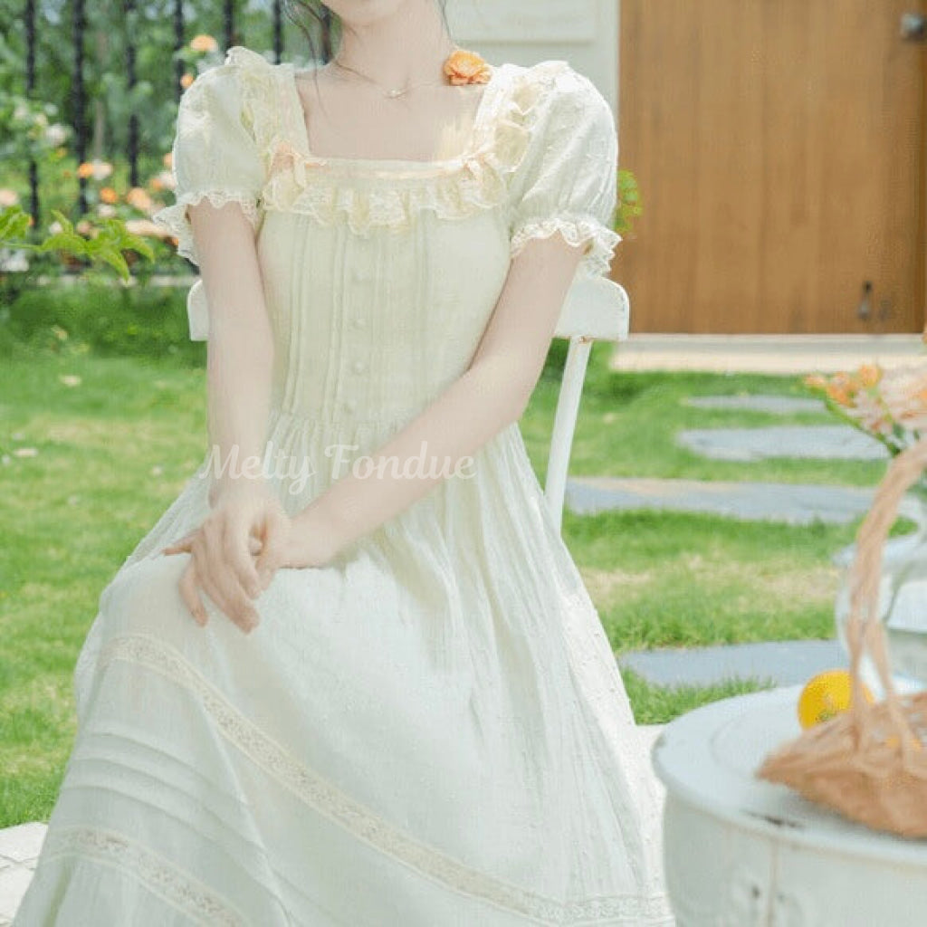 そよ風と歌うプリンセスのワンピース