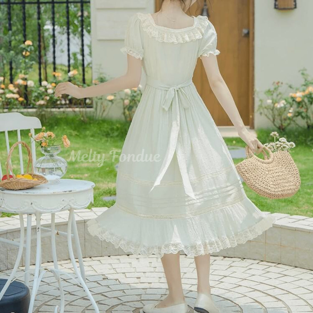 そよ風と歌うプリンセスのワンピース