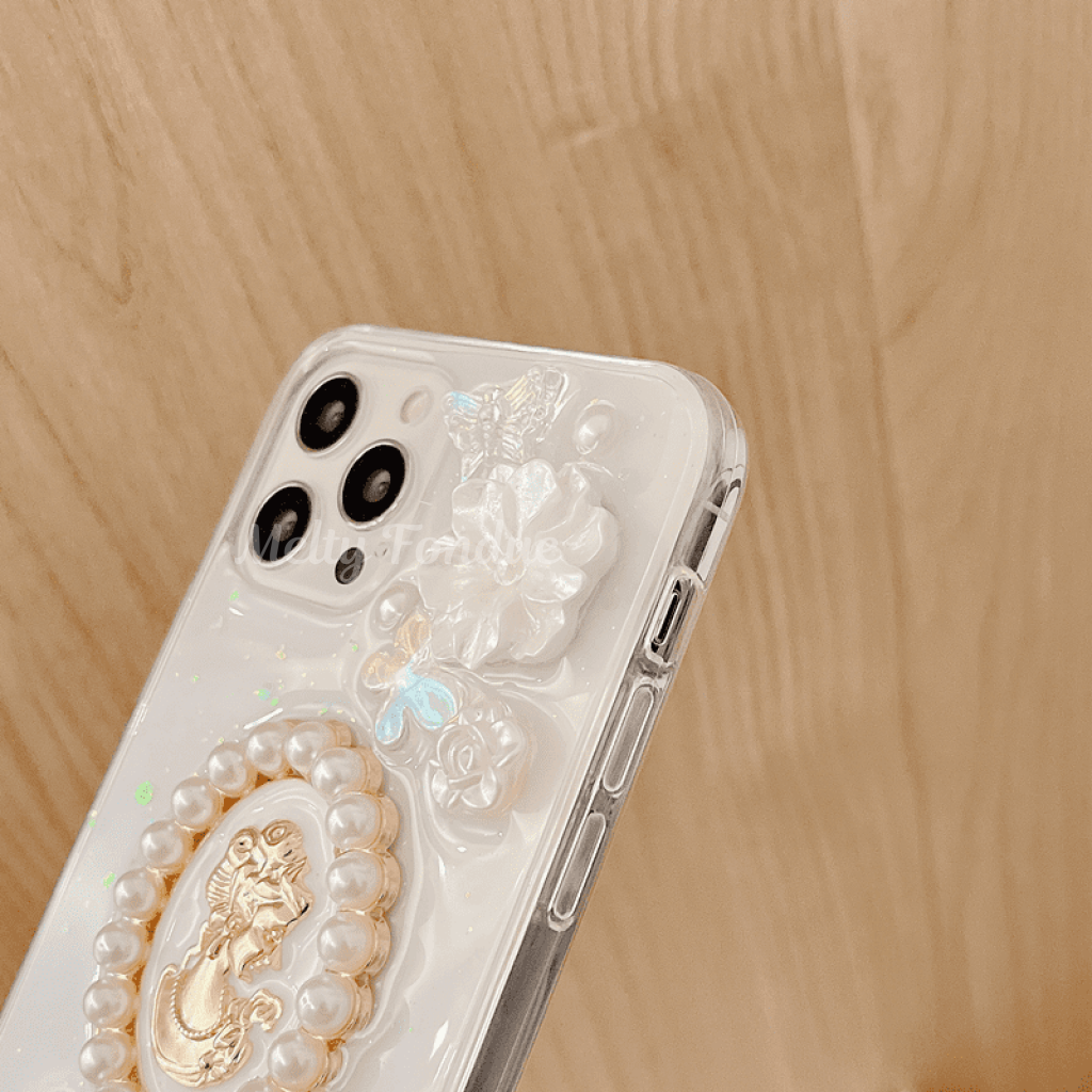 透き通るお嬢様なIphoneケース