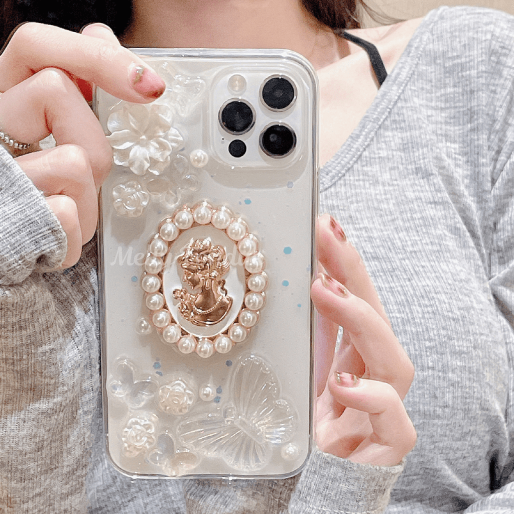 透き通るお嬢様なIphoneケース