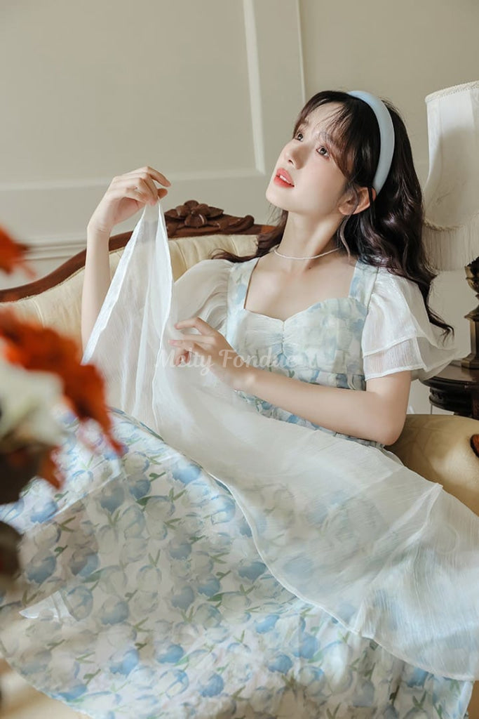 硝子の靴を待つ乙女のワンピース
