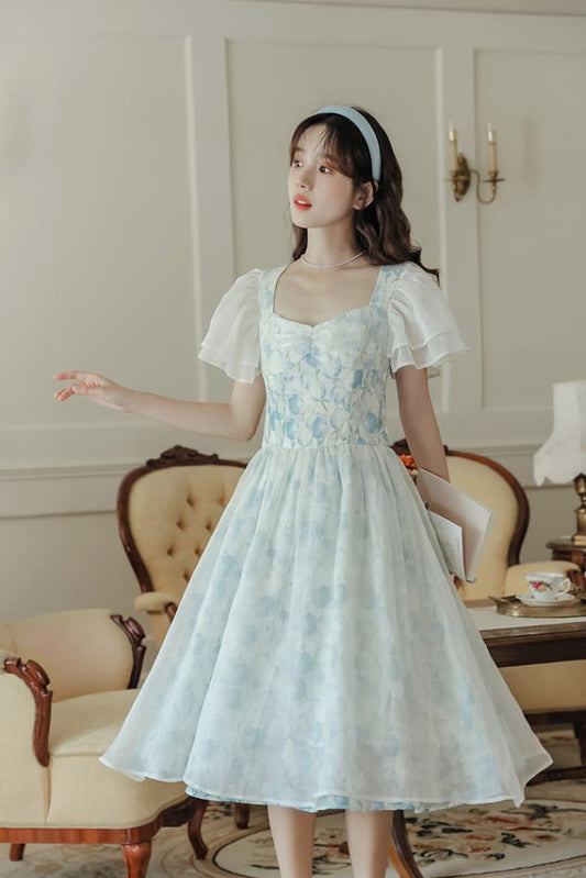 硝子の靴を待つ乙女のワンピース