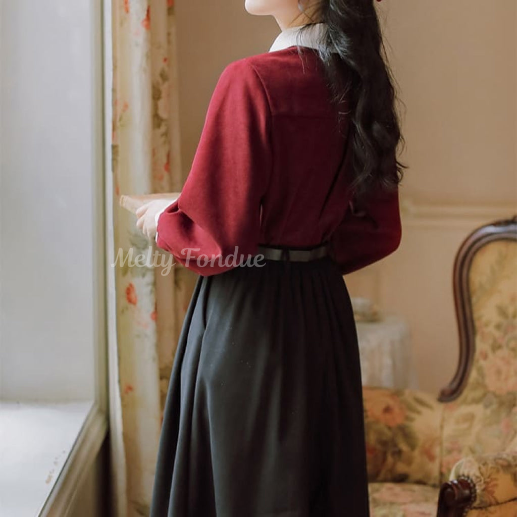 館に暮らすお嬢様の秘密ブラウス(全3色)