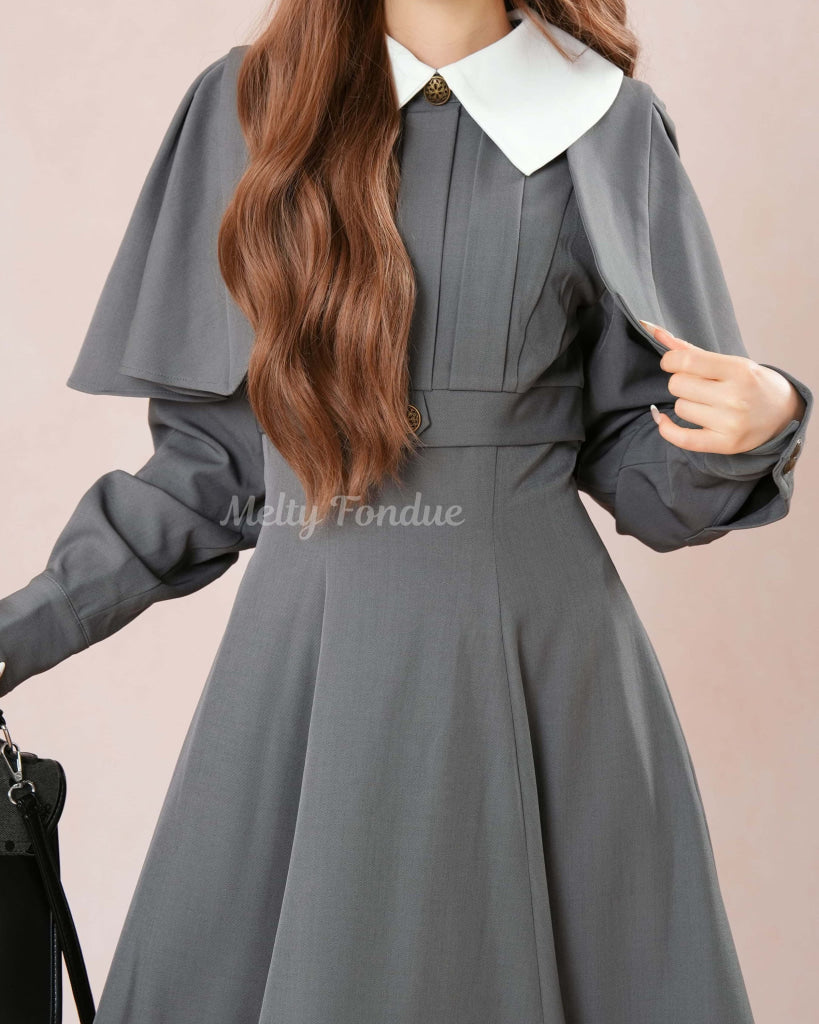 【一枚で主役級】午後の散歩道を歩くプリンセスワンピース