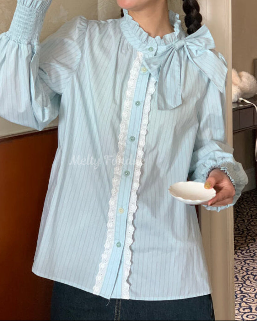 午後のティータイムに咲くお花ブラウス