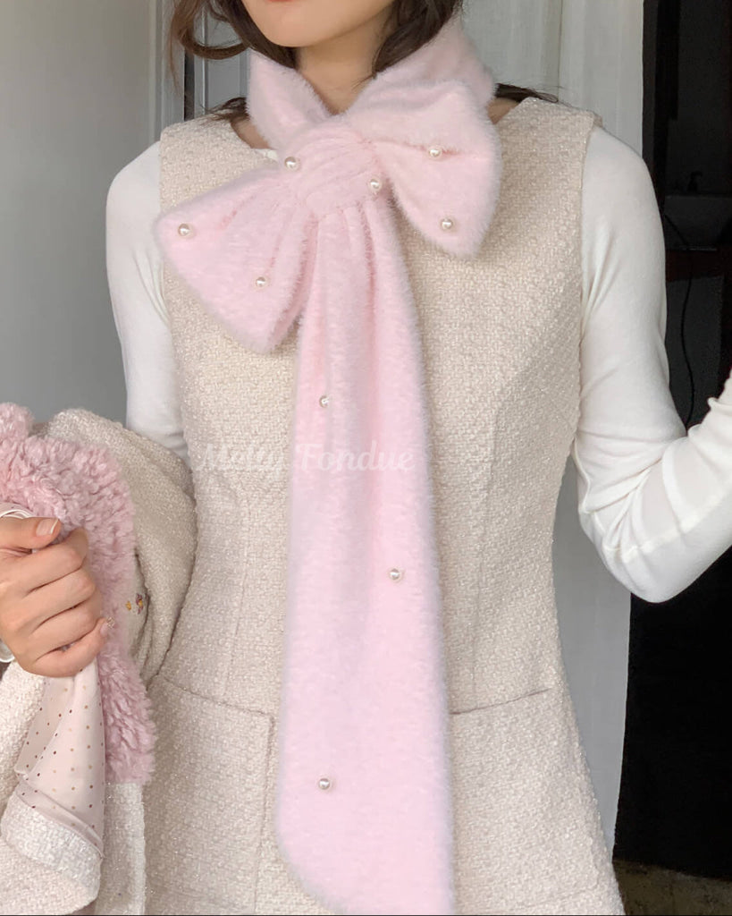 《主役級ふわふわリボン》ときめきを包むリボンマフラー(全3色)