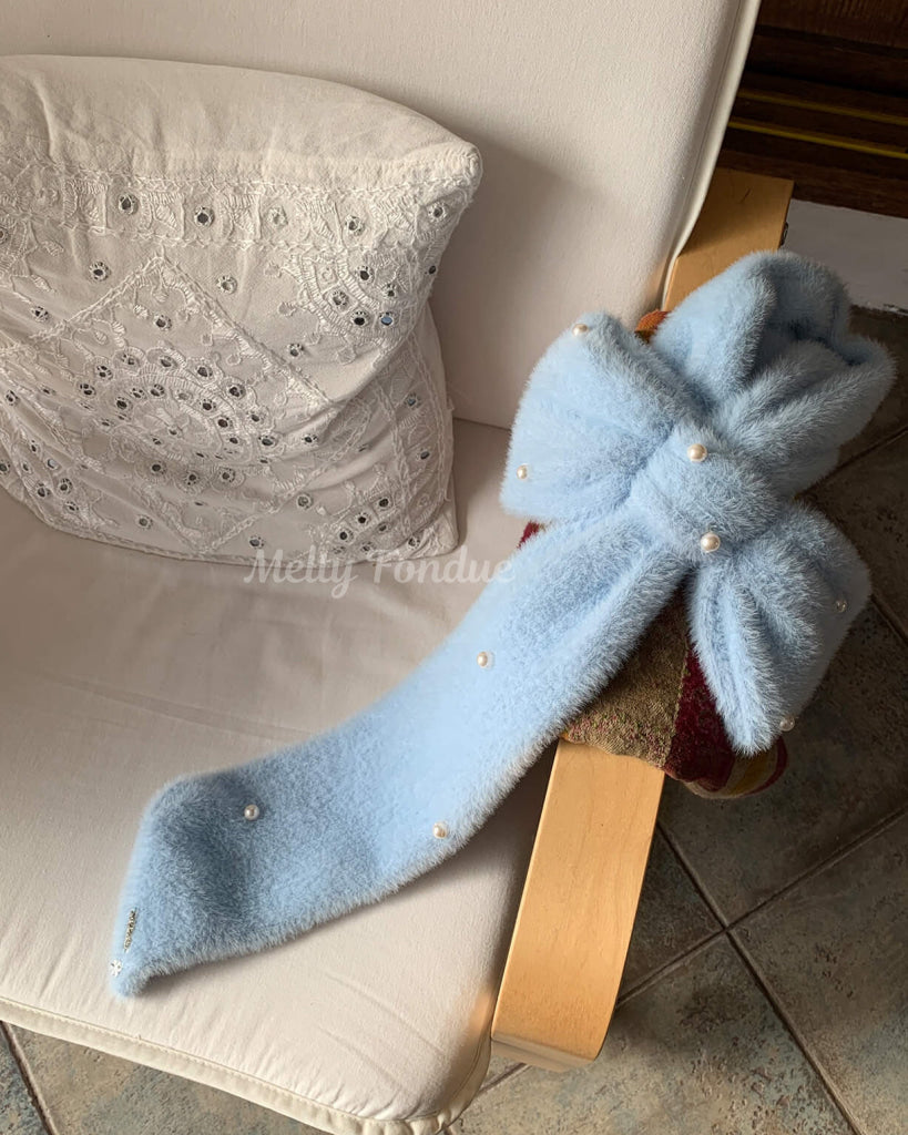 《主役級ふわふわリボン》ときめきを包むリボンマフラー(全3色)