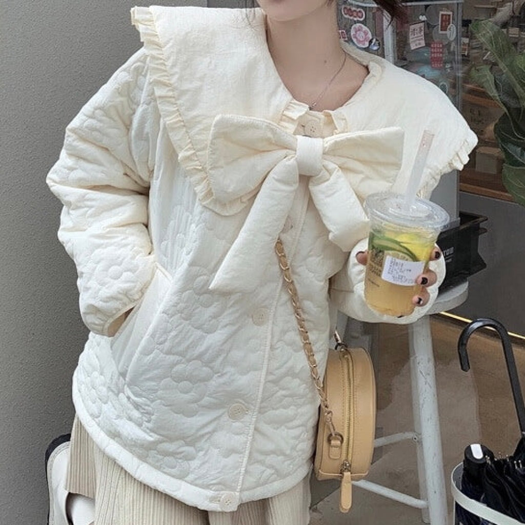 花咲くお庭を駆け巡るコート(全2色)