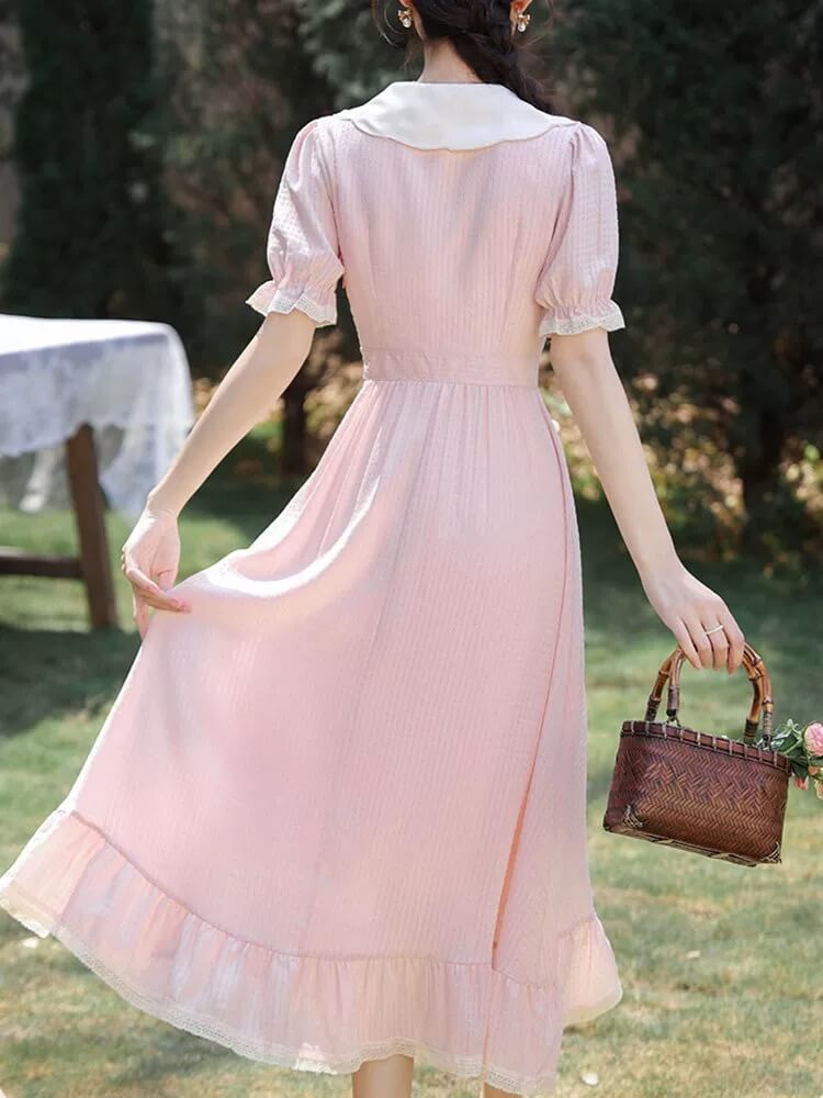 《ヒロイン気分のお出かけ服》花風に包まれるワンピース
