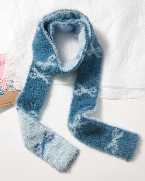 【1枚で2色楽しめるリバーシブル仕様】夢みる冬のメロディーマフラー（全3色）