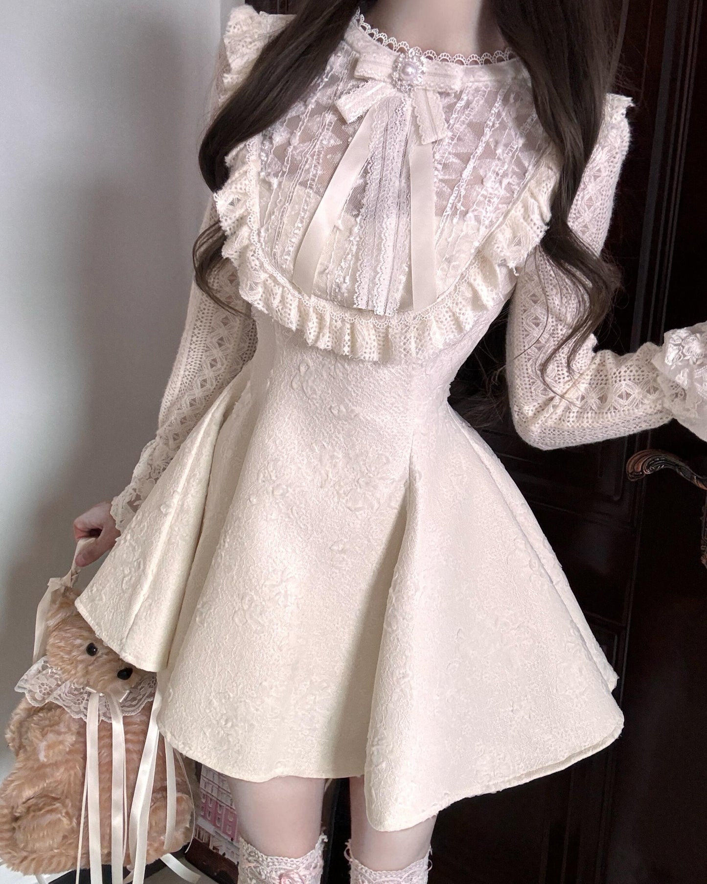 《一枚で決まる主役級》パーティーで出会う運命のワンピース（全2色）