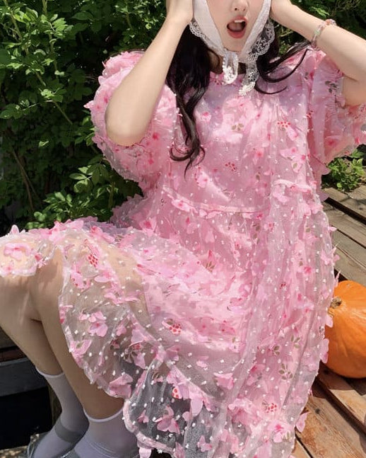 《一瞬で華やぐ》夢見る午後に咲くフラワーガーデンワンピース（全2色）