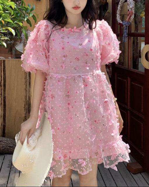 《一瞬で華やぐ》夢見る午後に咲くフラワーガーデンワンピース（全2色）