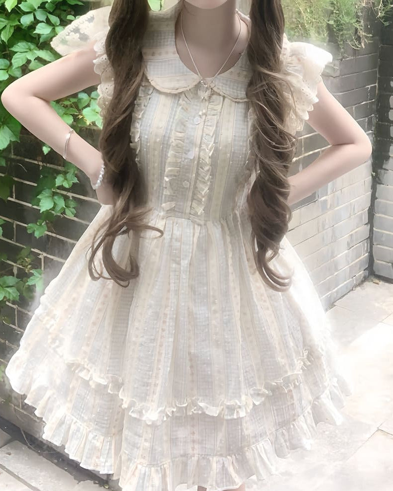 《レースとフリルに恋する一着》夢物語を見つめる女の子ワンピース