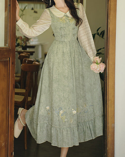 《一枚でおとぎ話の主人公コーデが完成》小さな庭園に佇む森のプリンセスワンピース