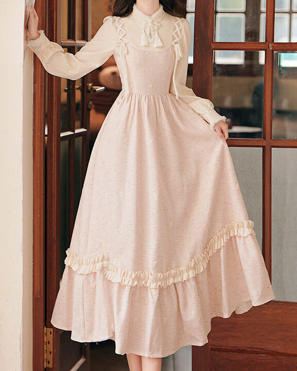 《大人ガーリーな主役ワンピース》木漏れ日に揺れる花畑ワンピース