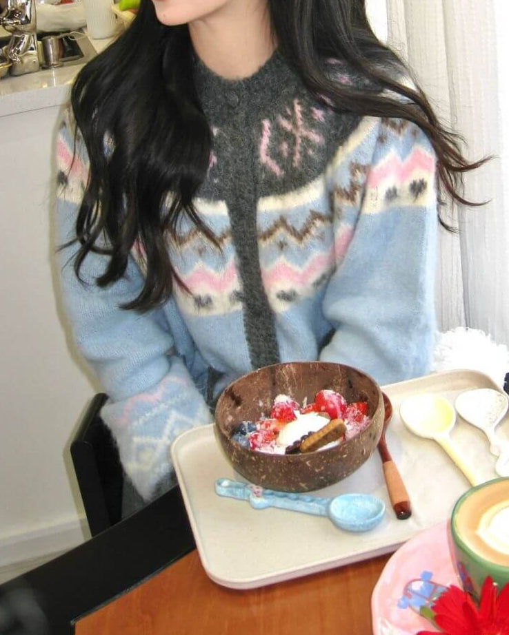 《ふわふわ質感×優しいカラー》雪空に溶けるお姫様の歌声カーディガン