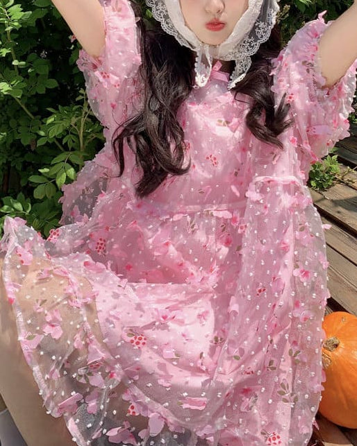 《一瞬で華やぐ》夢見る午後に咲くフラワーガーデンワンピース（全2色）