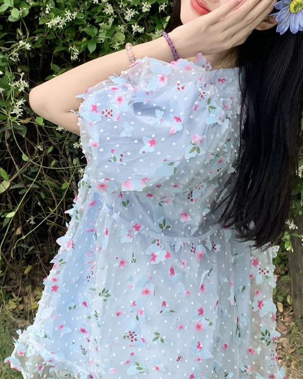 《一瞬で華やぐ》夢見る午後に咲くフラワーガーデンワンピース（全2色）