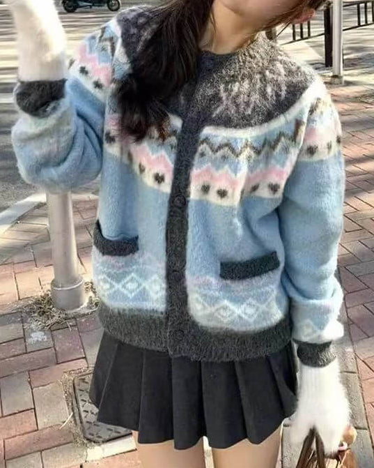 《ふわふわ質感×優しいカラー》雪空に溶けるお姫様の歌声カーディガン