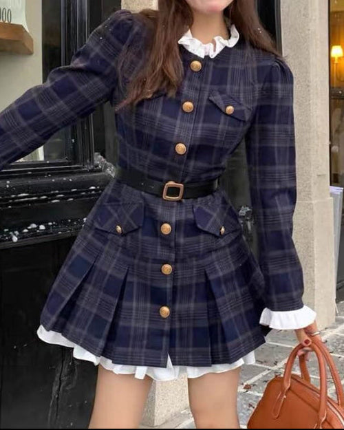 《ベルト付きで美シルエットに》気品溢れるお姫様のワンピース（全２色）