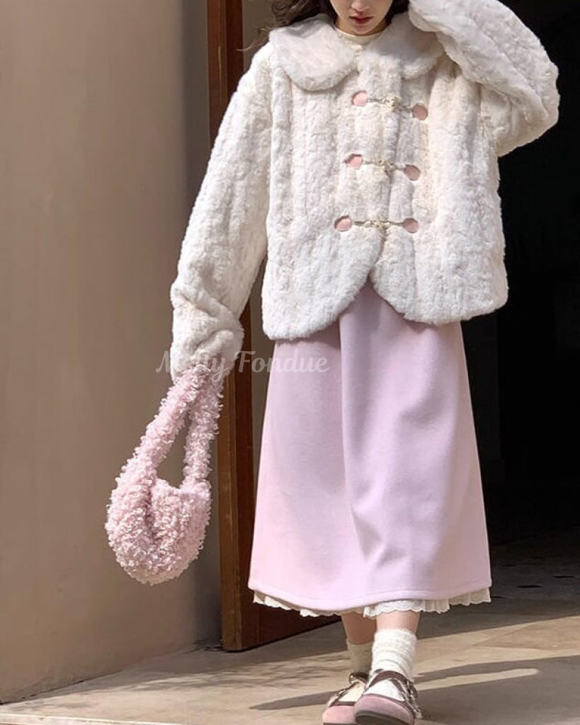 《触れた瞬間、恋するぬくもり》雪の庭で咲くミルキーアウター