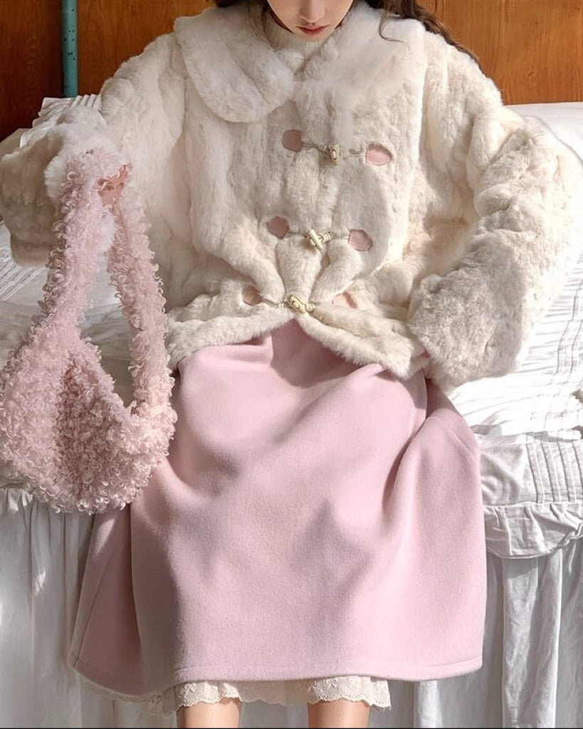 《触れた瞬間、恋するぬくもり》雪の庭で咲くミルキーアウター