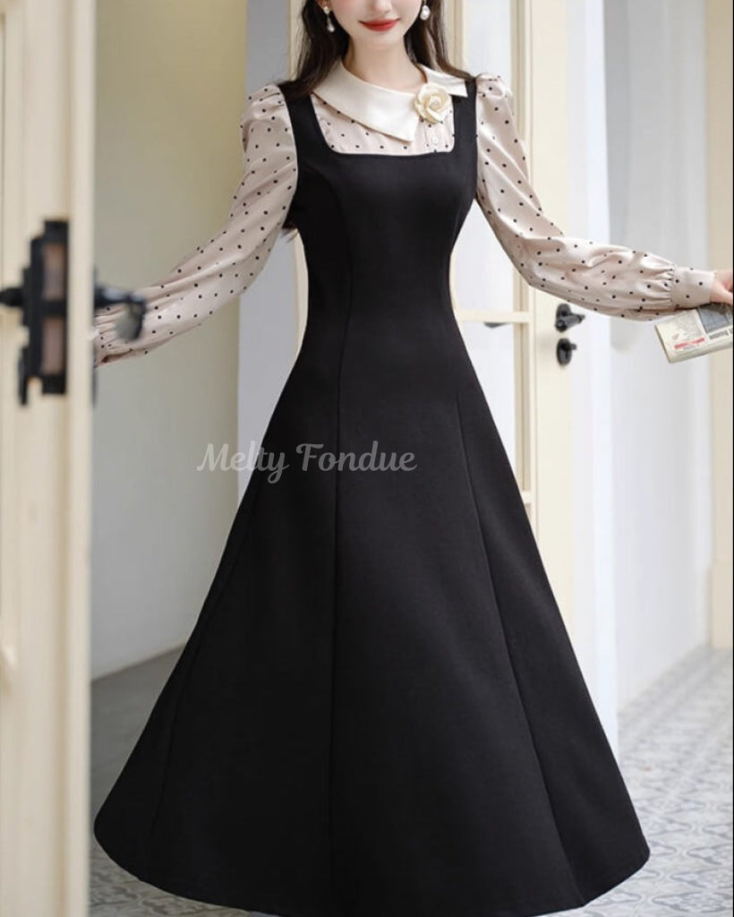 薔薇と白襟のクラシカルドットワンピース