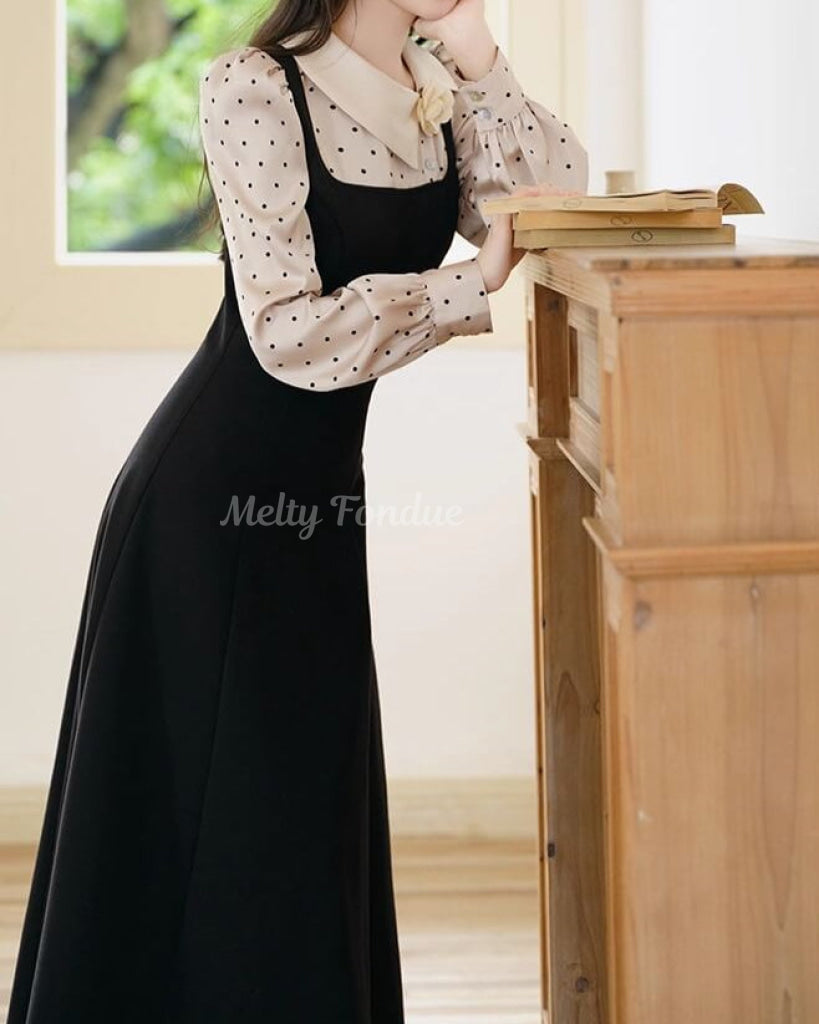 薔薇と白襟のクラシカルドットワンピース