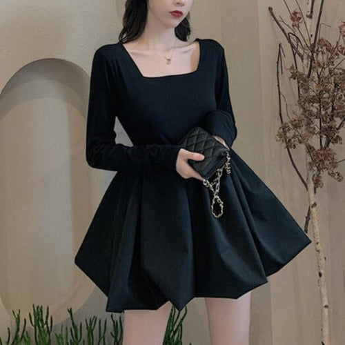 《ふわっと上品、黒のときめき》ふんわり黄昏ワンピース