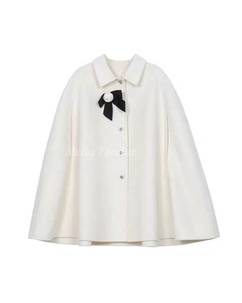 白薔薇の誓いと秘密のケープコート