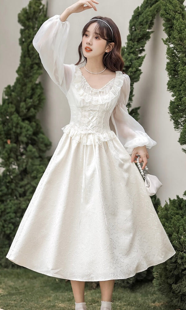 公式】【甘くなりすぎない上品さ】花抱く慈しみのお姫様ワンピース