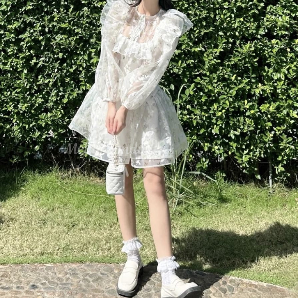 光浴びる薔薇の妖精ワンピース
