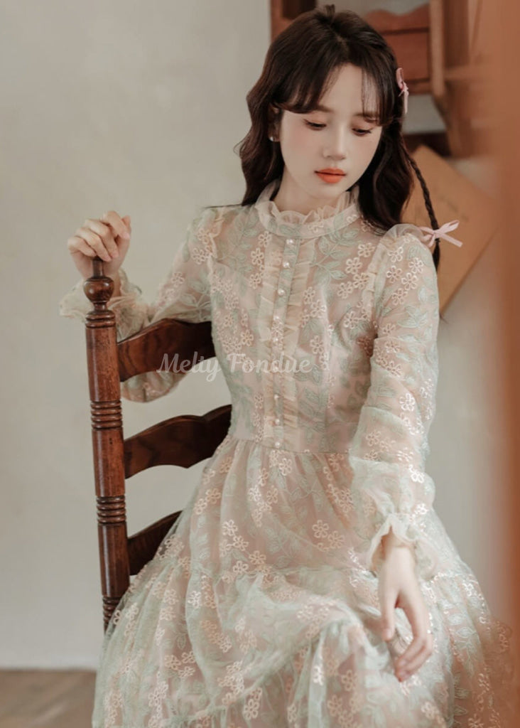 魔法かける花びらのワンピース