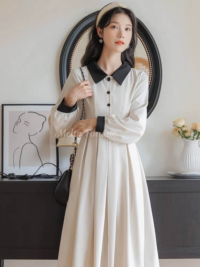 少女の背伸びワンピース